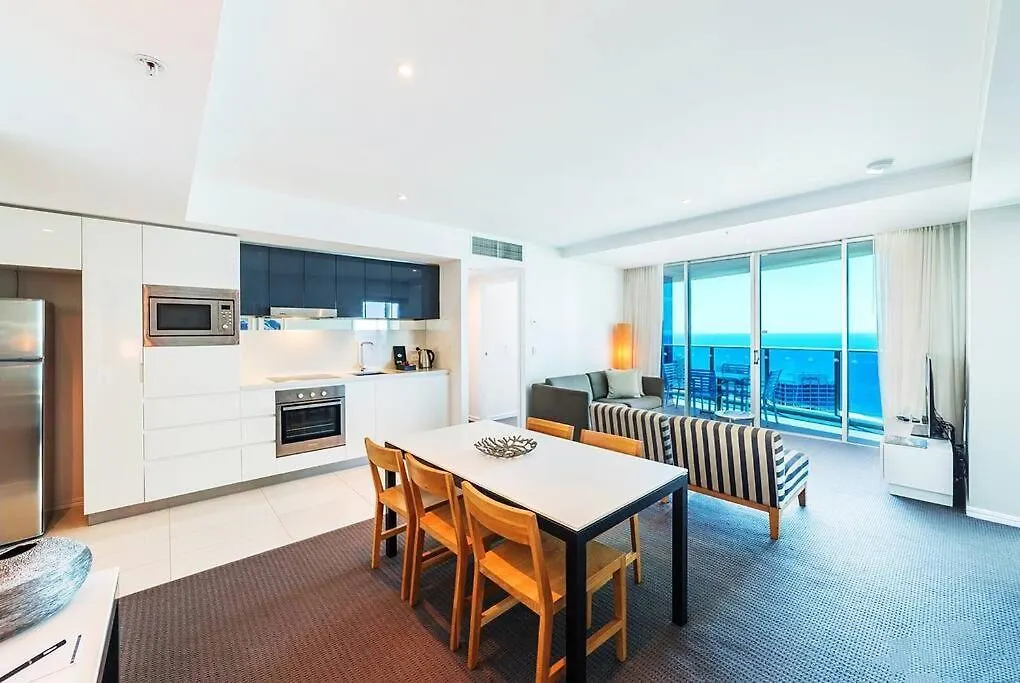 Hilton- Luxury Sky Ocean Lv27 Free Parking Wifi Apartman Gold Coast 0*,  Ausztrália