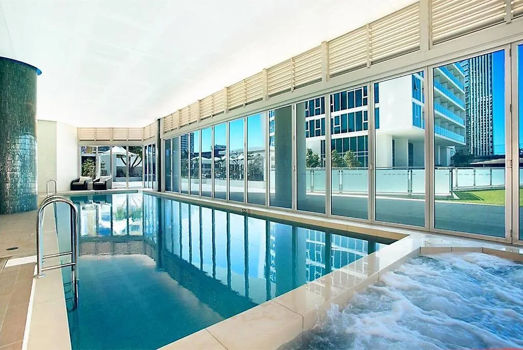 Hilton- Luxury Sky Ocean Lv27 Free Parking Wifi Apartment Gold Coast Australia